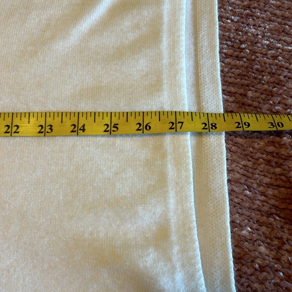 Creamy white turtle neck sweater - Picture 8 of 10